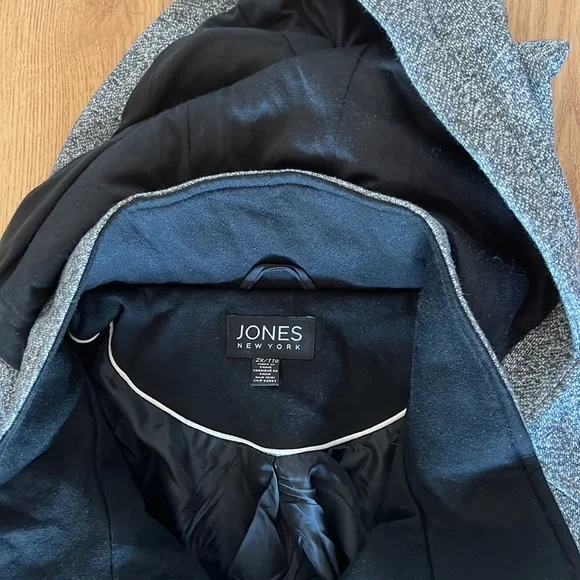 Ladies jacket - Picture 2 of 7